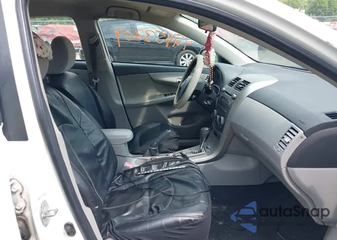 2011 Toyota Corolla Le z USA, uszkodzony, nr VIN JTDBU4EE2BJ104592